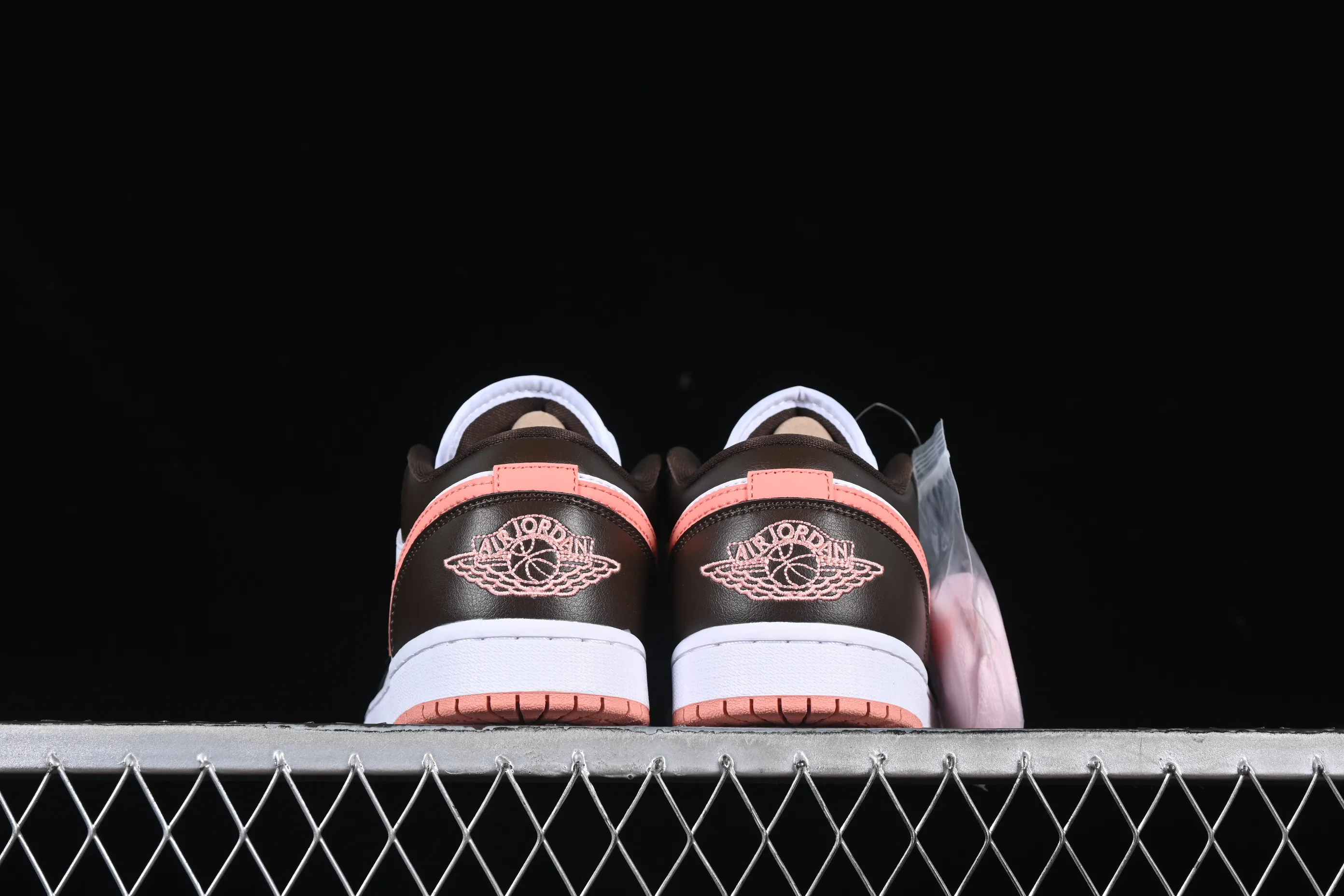All Categories Air Jordan Jordan Series Basketball Shoes Air Jordan 1 Low Air Jordan 1 Low AJ1 Joe 1 Mocha Pink Low-top Cultural Leisure Sports Shoes DC0774-182